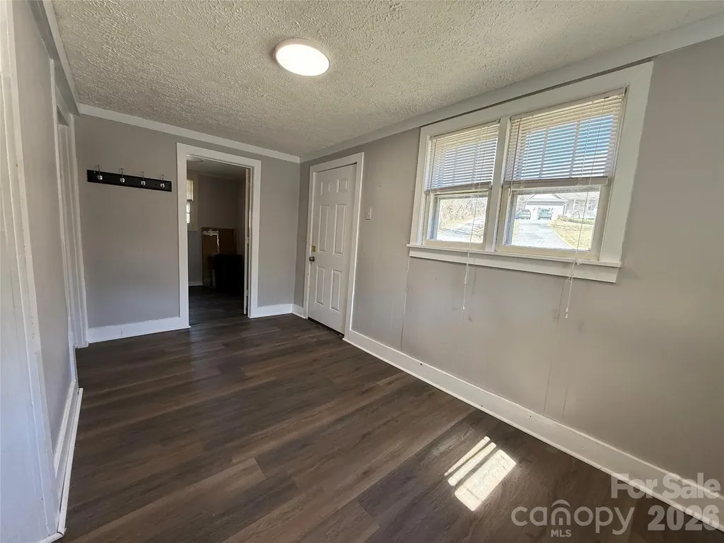 40 Little Knob Road Asheville NC 28803