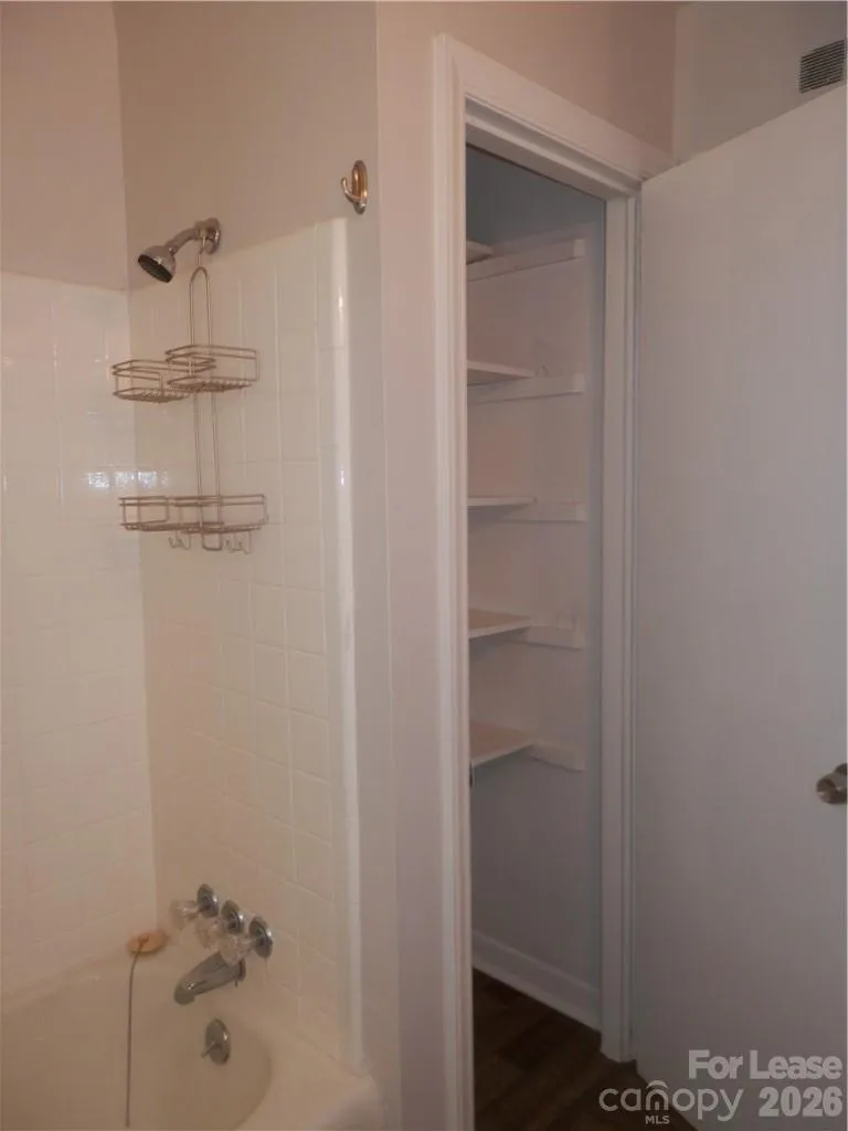 2827 Burbank Drive Charlotte NC 28216