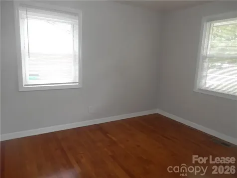 2827 Burbank Drive Charlotte NC 28216