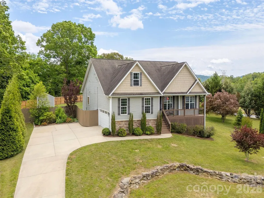 132 Beck Creek Circle Flat Rock NC 28731