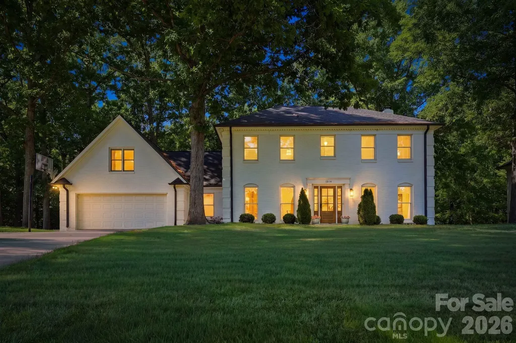 1015 Thistle Court Charlotte NC 28211
