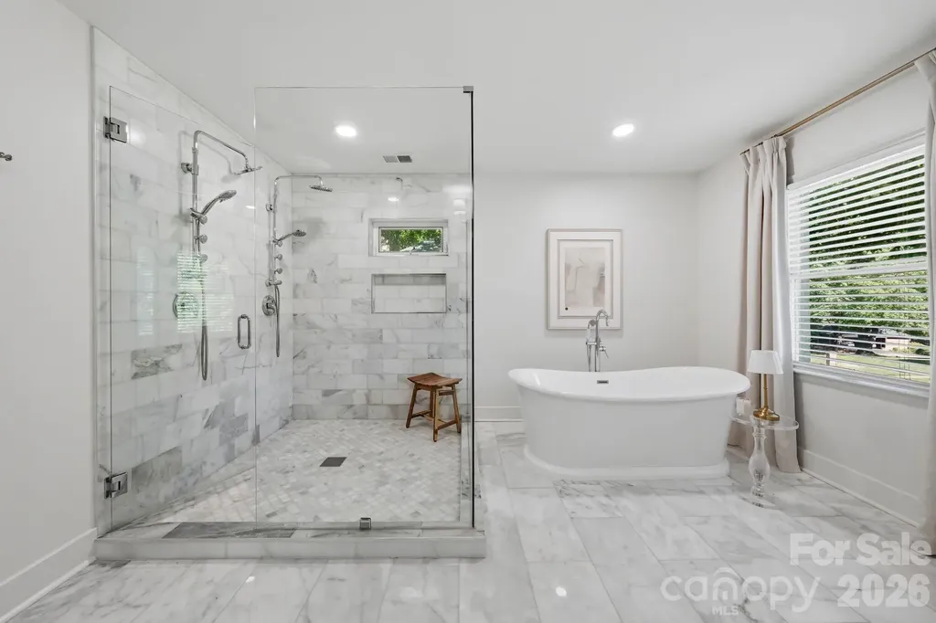 1015 Thistle Court Charlotte NC 28211