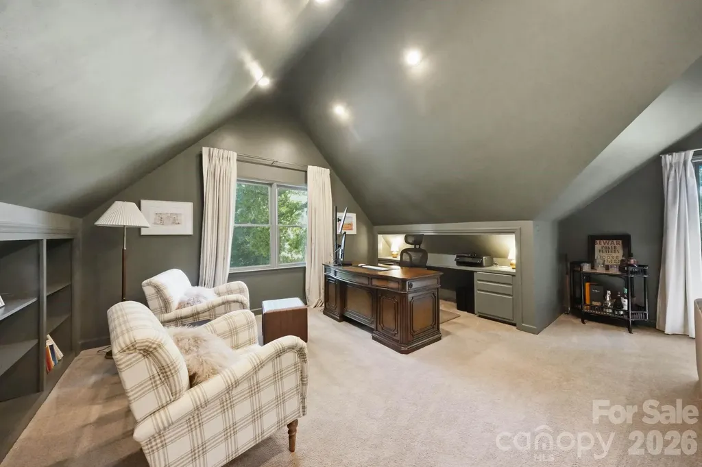1015 Thistle Court Charlotte NC 28211