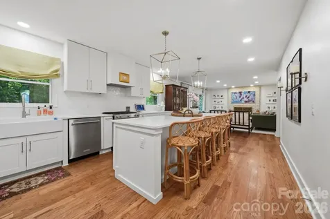 1015 Thistle Court Charlotte NC 28211