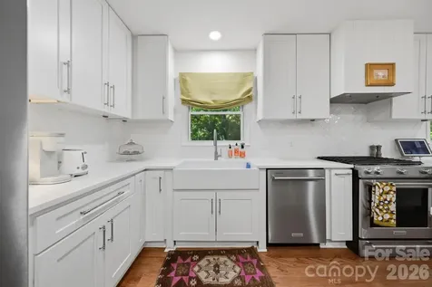 1015 Thistle Court Charlotte NC 28211