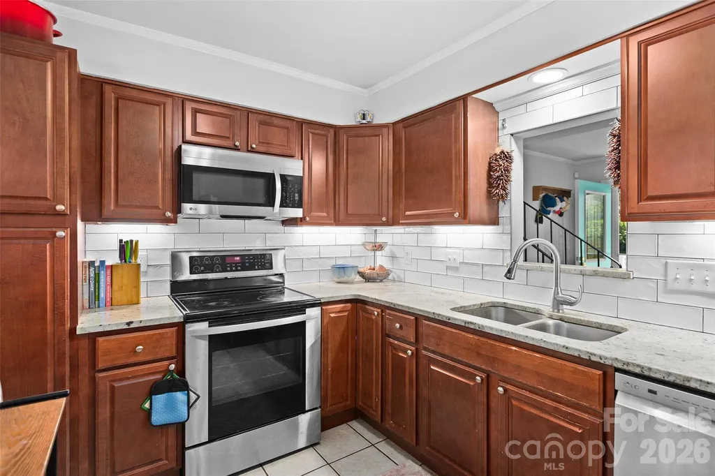 5015 Murrayhill Road Charlotte NC 28210