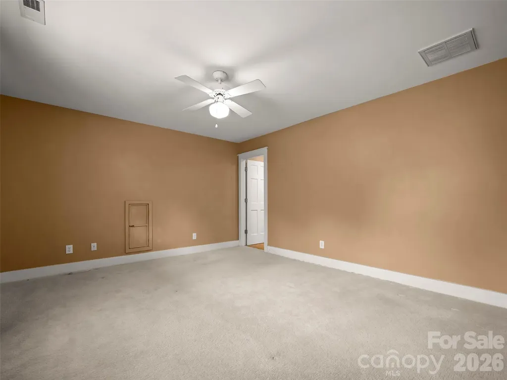 4 Lacoste Drive Hendersonville NC 28739