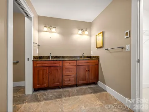 4 Lacoste Drive Hendersonville NC 28739
