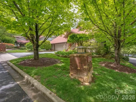 4 Lacoste Drive Hendersonville NC 28739