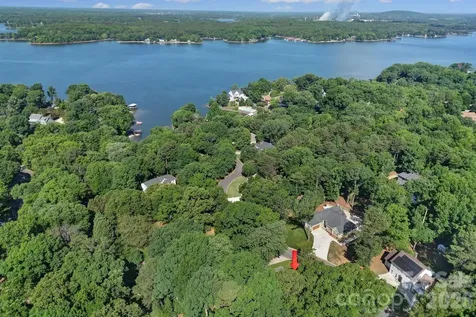 26037 Windjammer Drive Tega Cay SC 29708