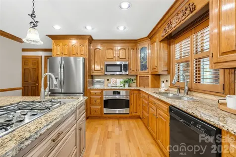 3765 Glenn Oaks Drive Maiden NC 28650