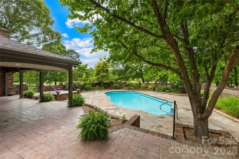 3765 Glenn Oaks Drive Maiden NC 28650
