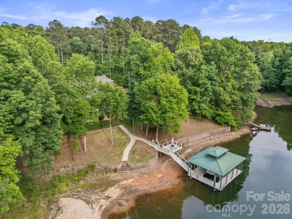2243 Whiterock Court Sherrills Ford NC 28673