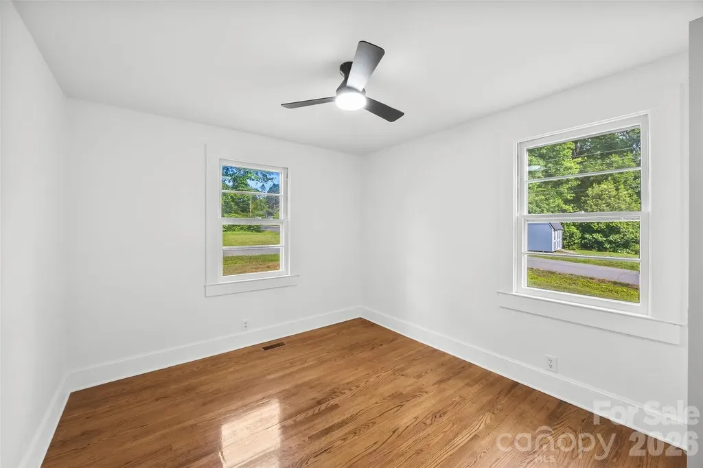 301 Gittens Street Lowell NC 28098