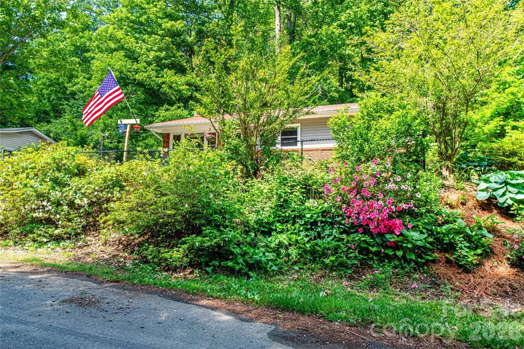 Swannanoa NC, 203 Kennedy Drive, Unit 21 & 22