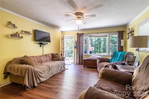 203 Kennedy Drive Swannanoa NC 28778