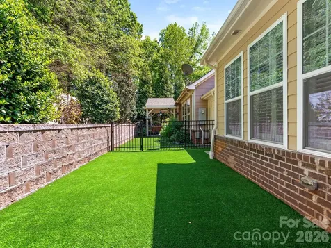 6025 Glenmore Garden Drive Charlotte NC 28270