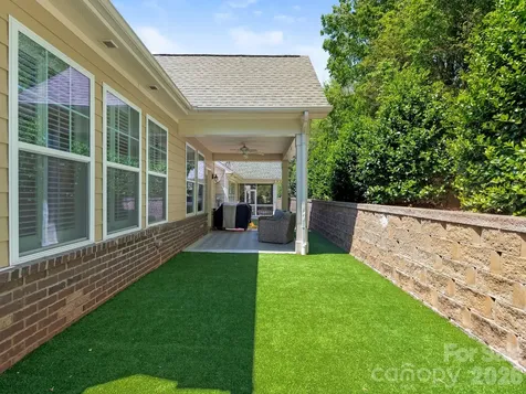 6025 Glenmore Garden Drive Charlotte NC 28270