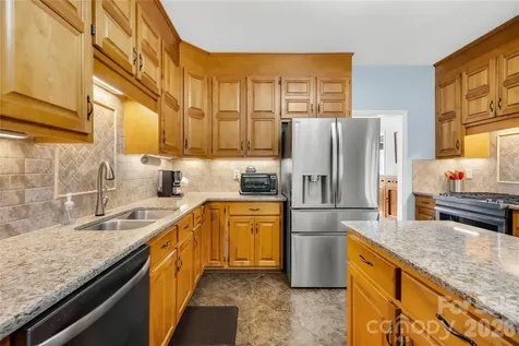 1066 Briarcliff Road Mooresville NC 28115
