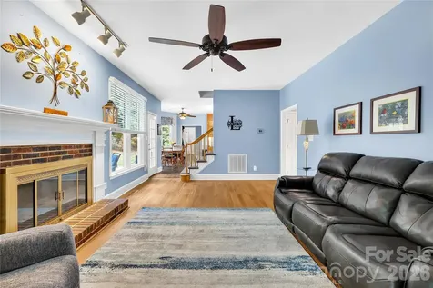 1066 Briarcliff Road Mooresville NC 28115