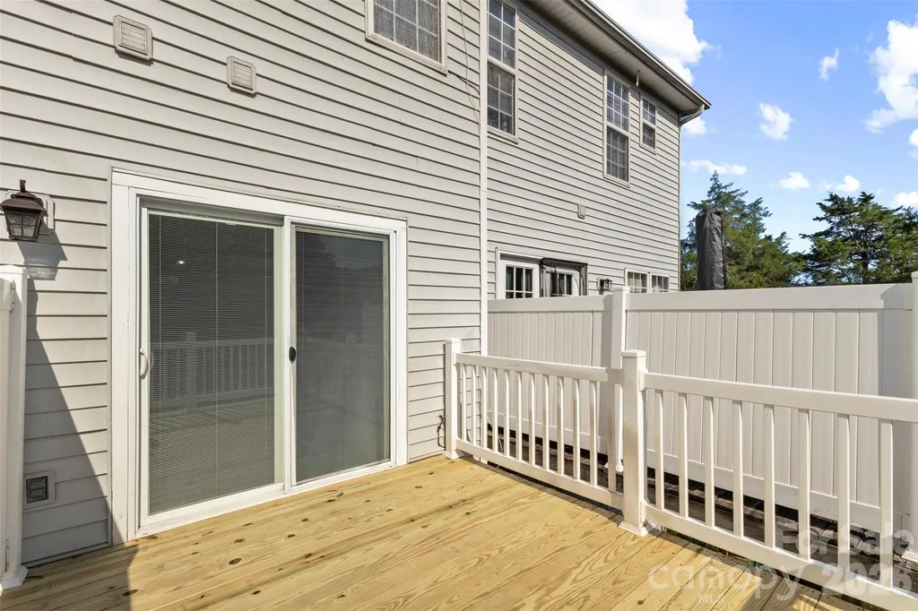 11022 Garden Oaks Lane Charlotte NC 28273