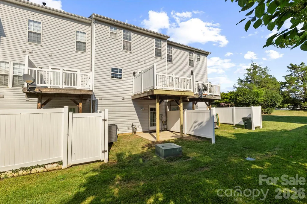 11022 Garden Oaks Lane Charlotte NC 28273