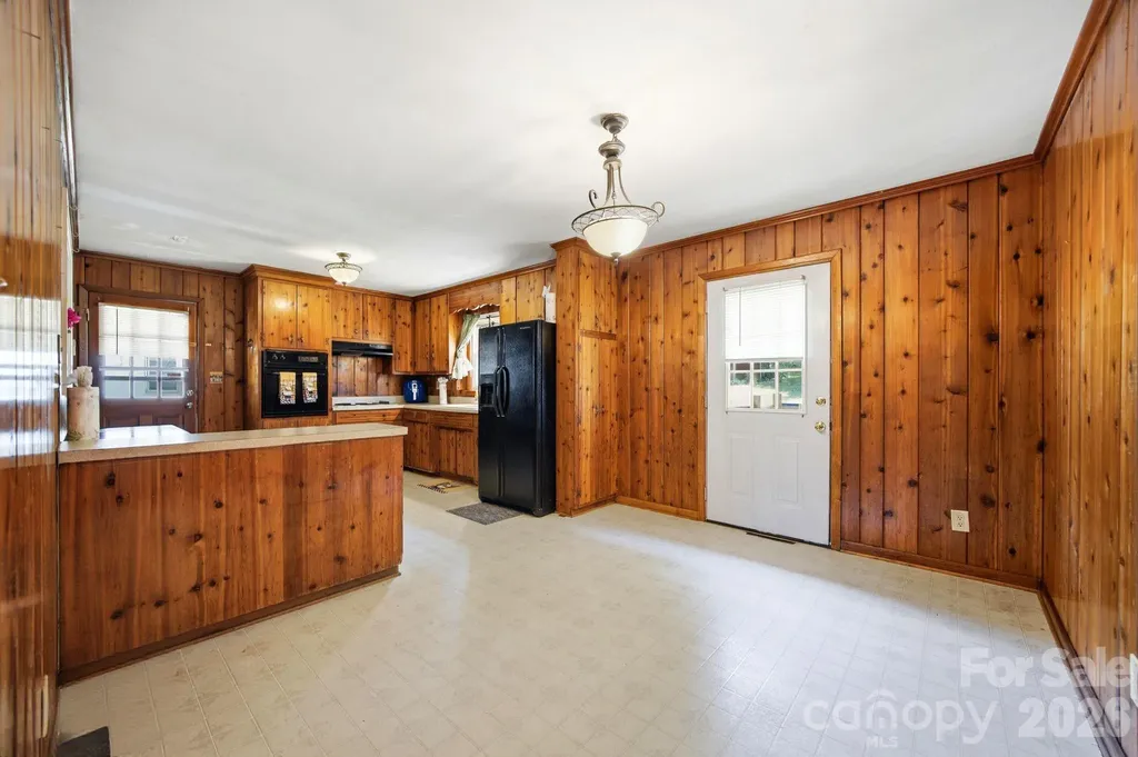 207 Starview Lane Dallas NC 28034