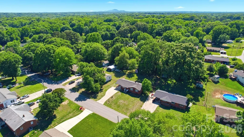 207 Starview Lane Dallas NC 28034