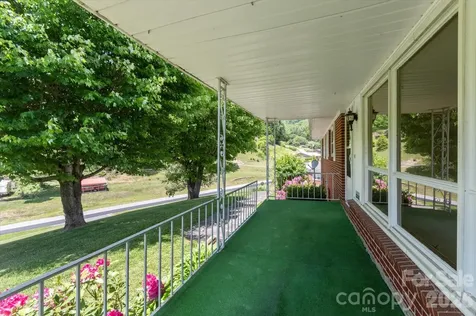 295 Bramlett Drive Waynesville NC 28785