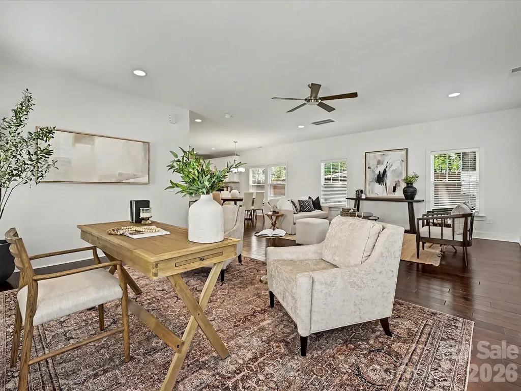 1216 Lomax Avenue Charlotte NC 28211