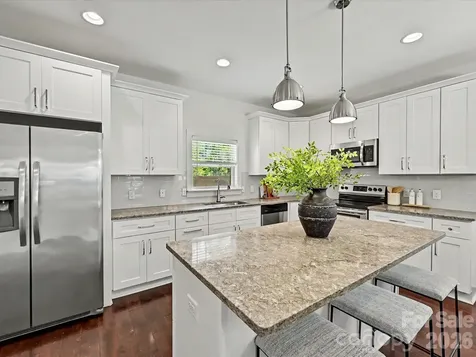 1216 Lomax Avenue Charlotte NC 28211