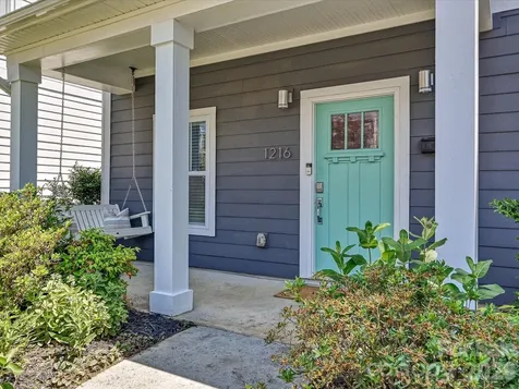 1216 Lomax Avenue Charlotte NC 28211