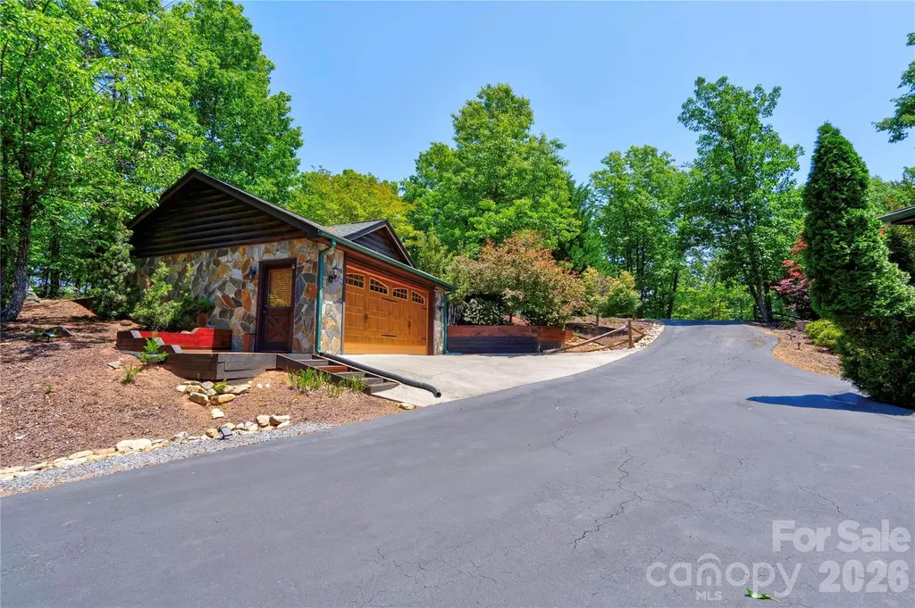 389 Woodgate Drive Bostic NC 28018