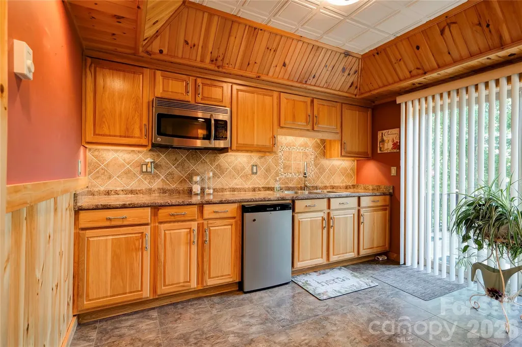 389 Woodgate Drive Bostic NC 28018