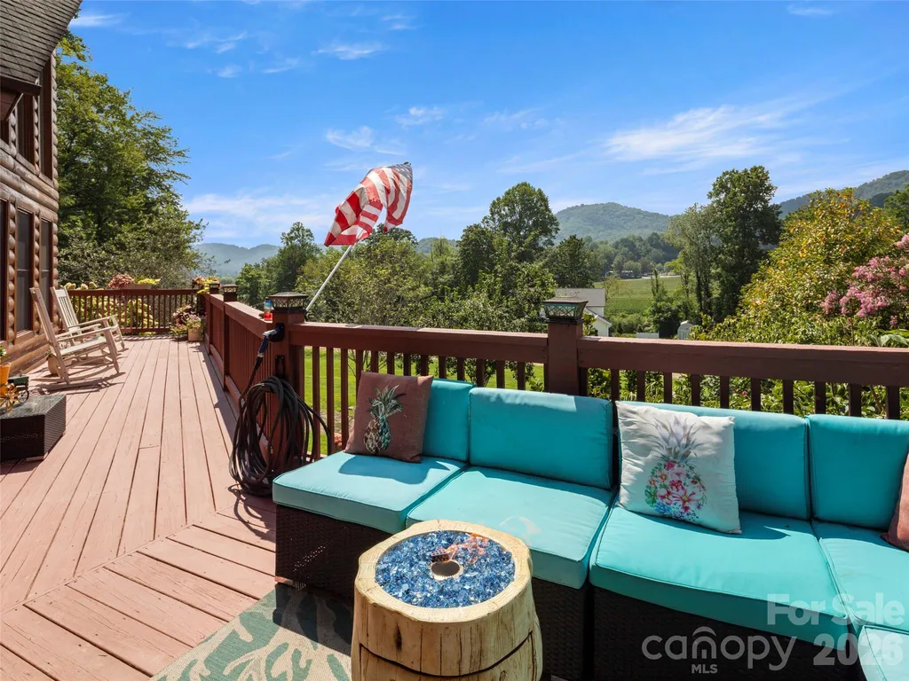 64 Cradling Cove Waynesville NC 28785