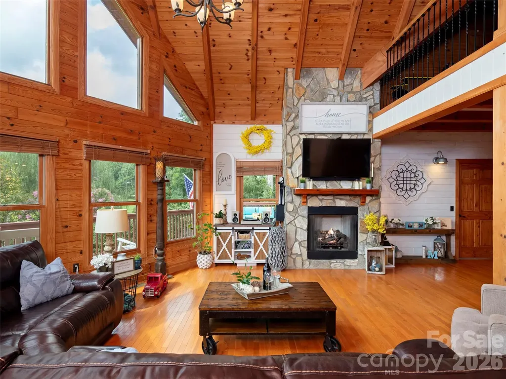 64 Cradling Cove Waynesville NC 28785