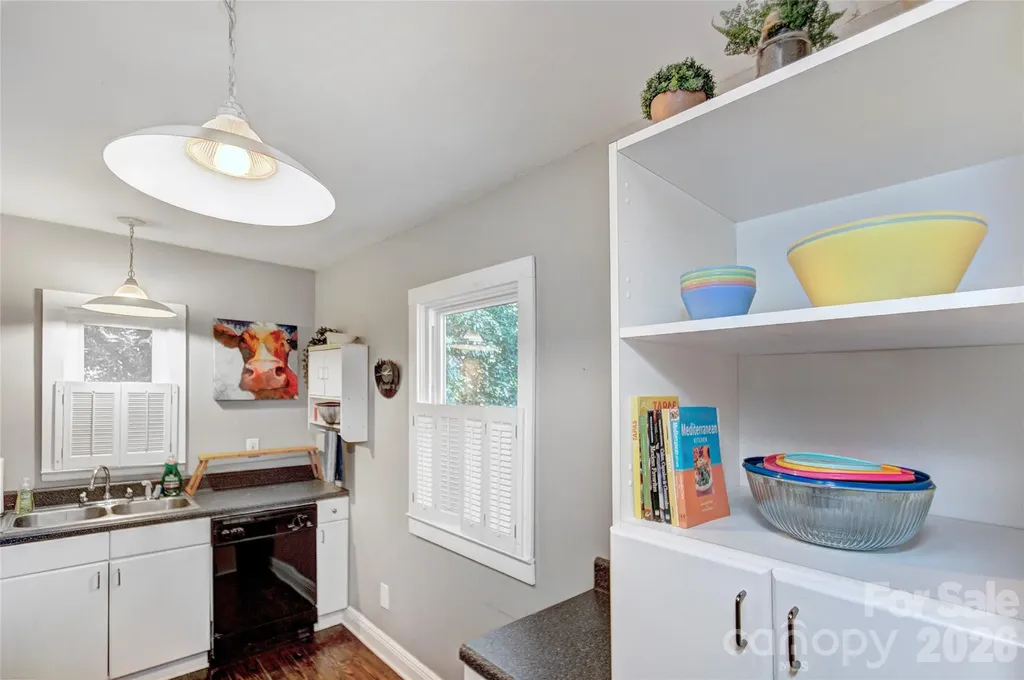 1717 Hamorton Place Charlotte NC 28205