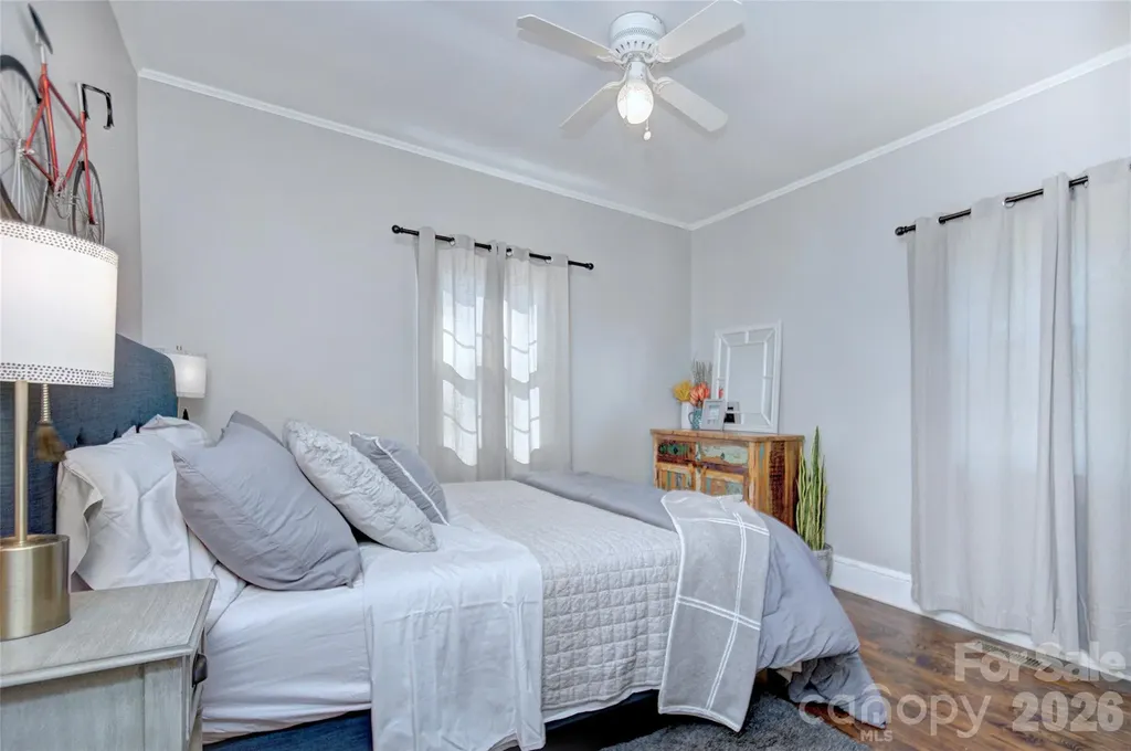 1717 Hamorton Place Charlotte NC 28205