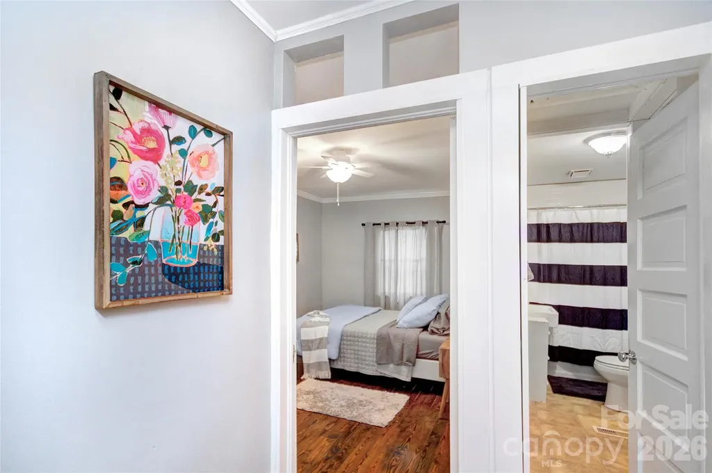 1717 Hamorton Place Charlotte NC 28205