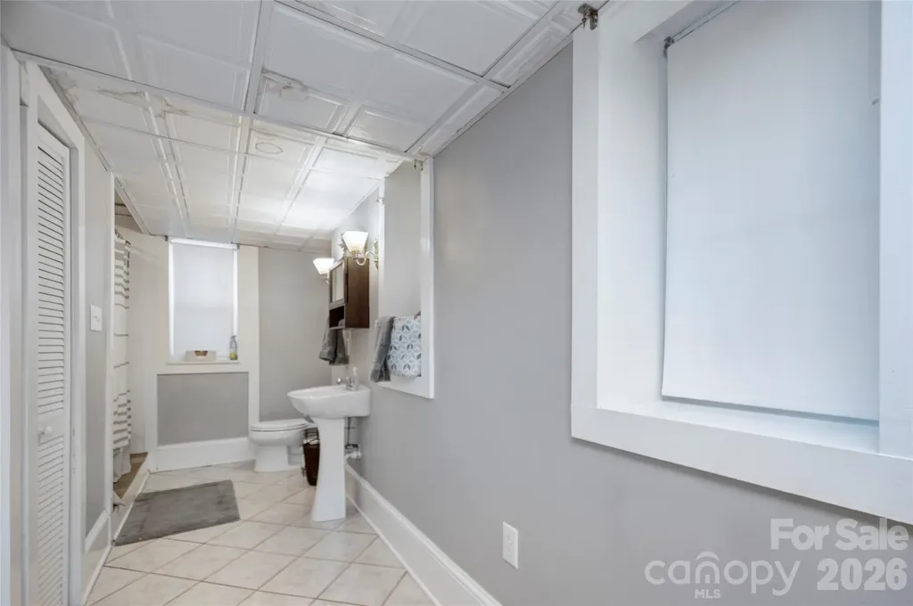 1717 Hamorton Place Charlotte NC 28205