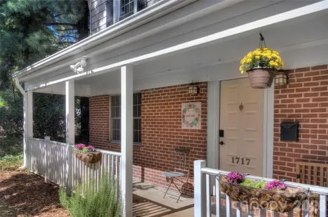 1717 Hamorton Place Charlotte NC 28205