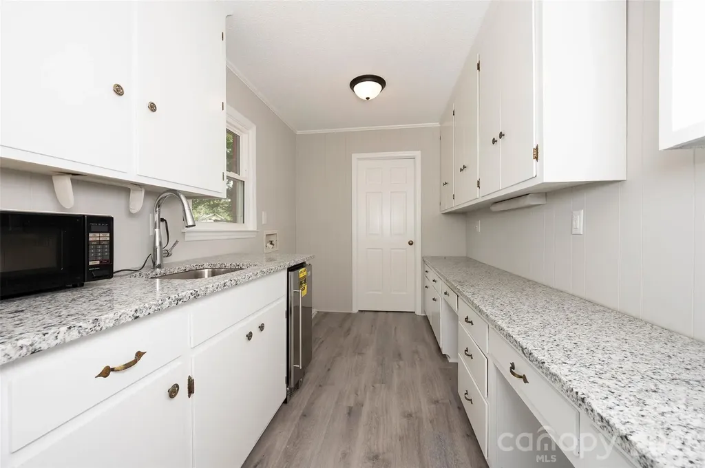 107 Coram Avenue Boonville NC 27011