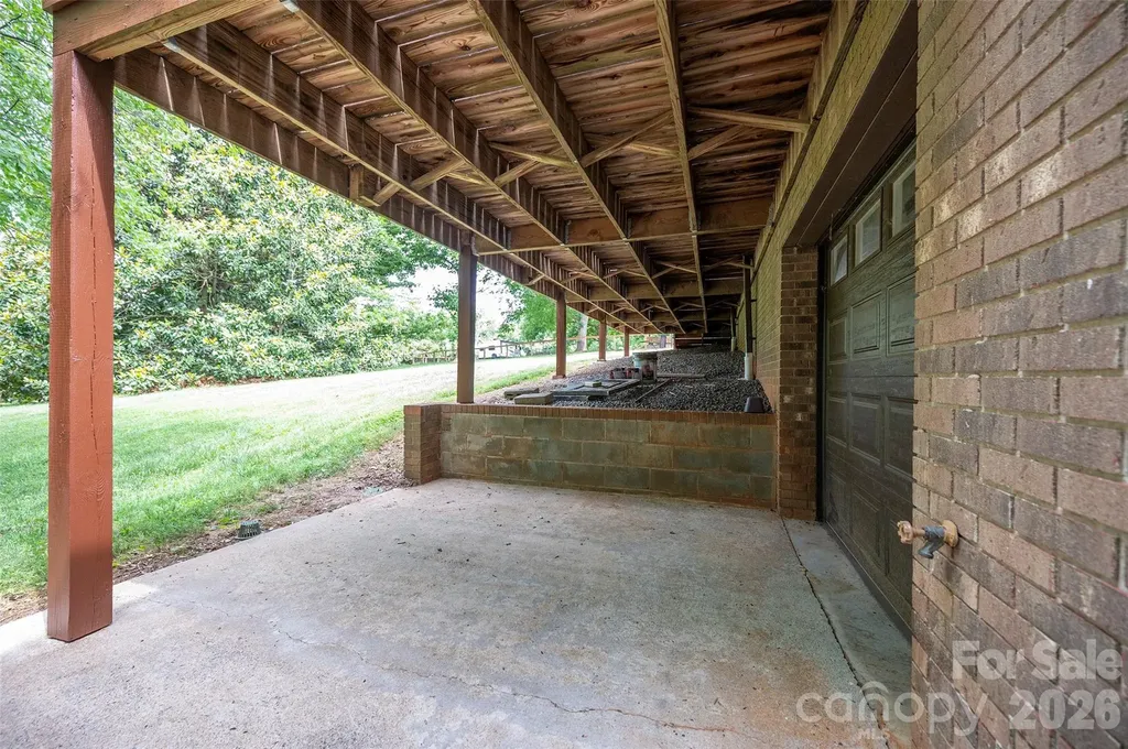 107 Coram Avenue Boonville NC 27011