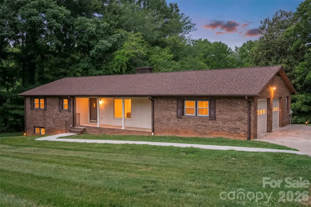 107 Coram Avenue Boonville NC 27011