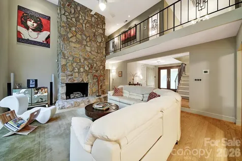 6512 Carmel Hills Drive Charlotte NC 28226