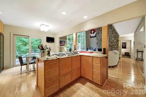6512 Carmel Hills Drive Charlotte NC 28226