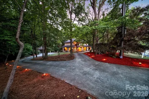 6512 Carmel Hills Drive Charlotte NC 28226