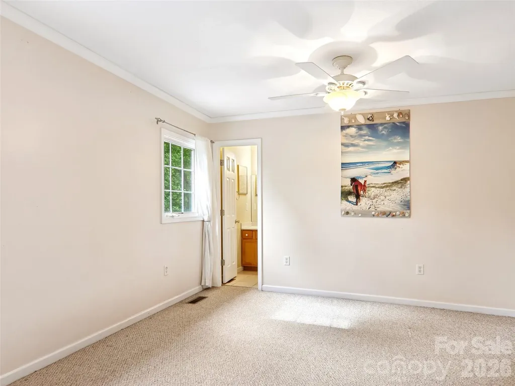 34 Union Chapel Road Weaverville NC 28787