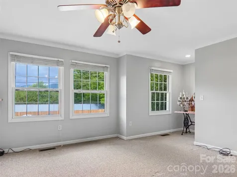 34 Union Chapel Road Weaverville NC 28787