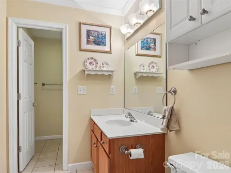 34 Union Chapel Road Weaverville NC 28787